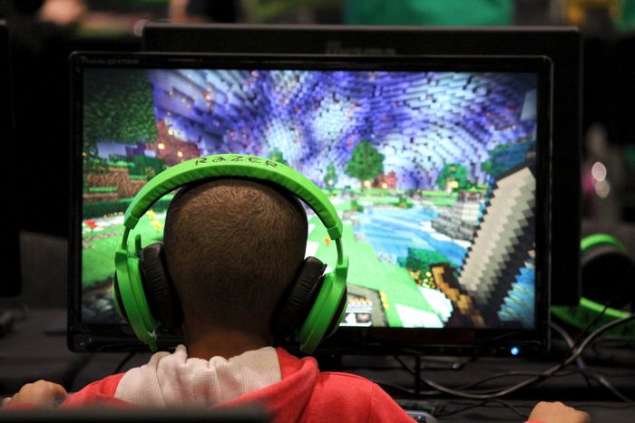 ¿Por Qué Debería Su Hijo Jugar a Minecraft? 5 Razones